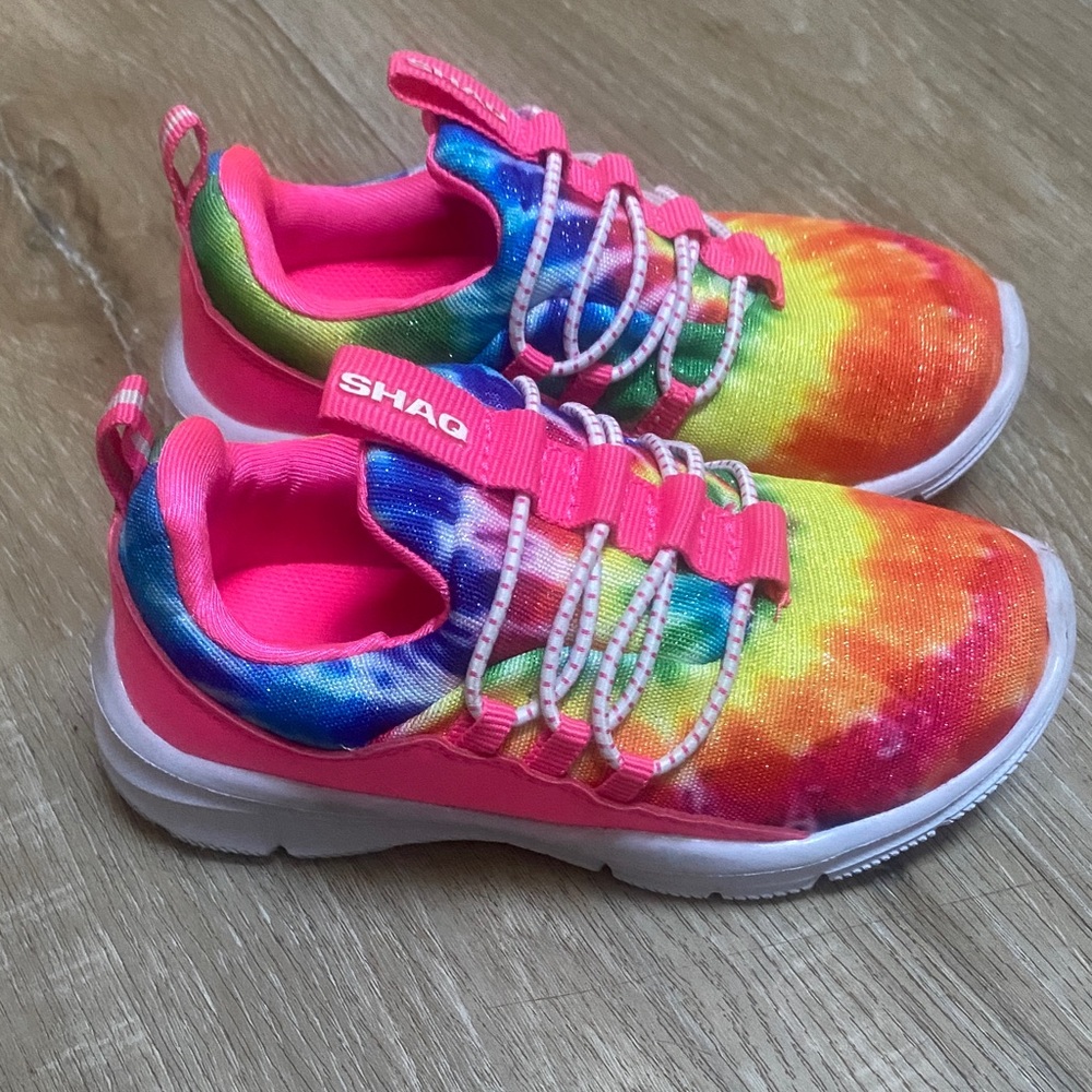 Shaq Tie-Dye Sneakers - size 6